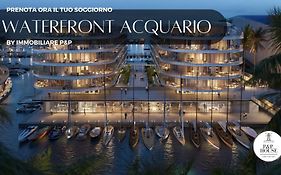 Waterfront Acquario House